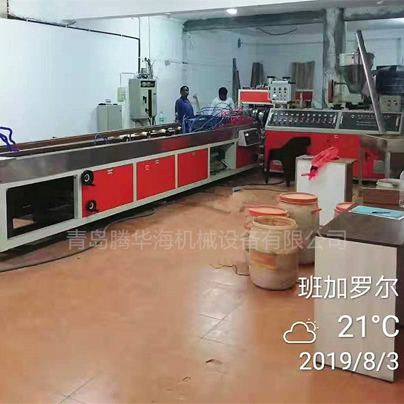 重庆PE/PVC木方塑料包覆型材设备